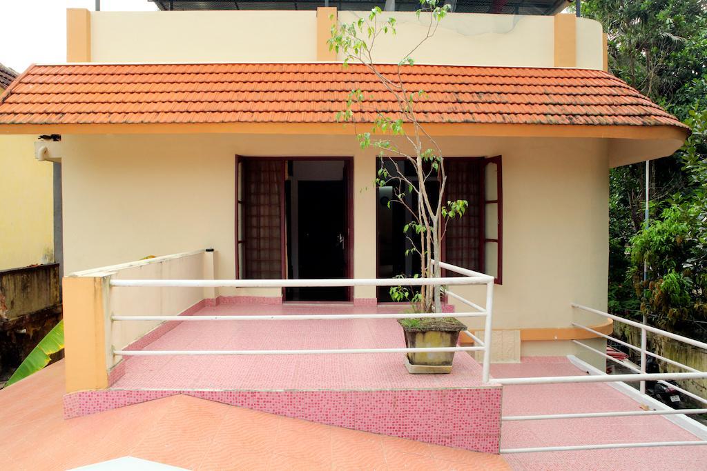 Das Residency Bed & Breakfast Kochi Luaran gambar