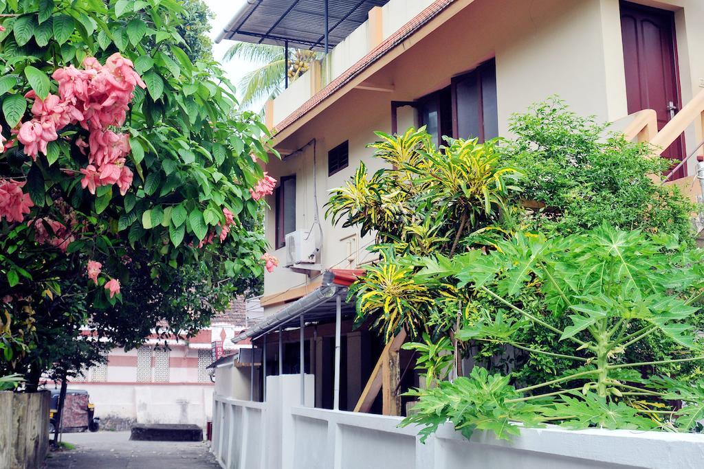 Das Residency Bed & Breakfast Kochi Luaran gambar