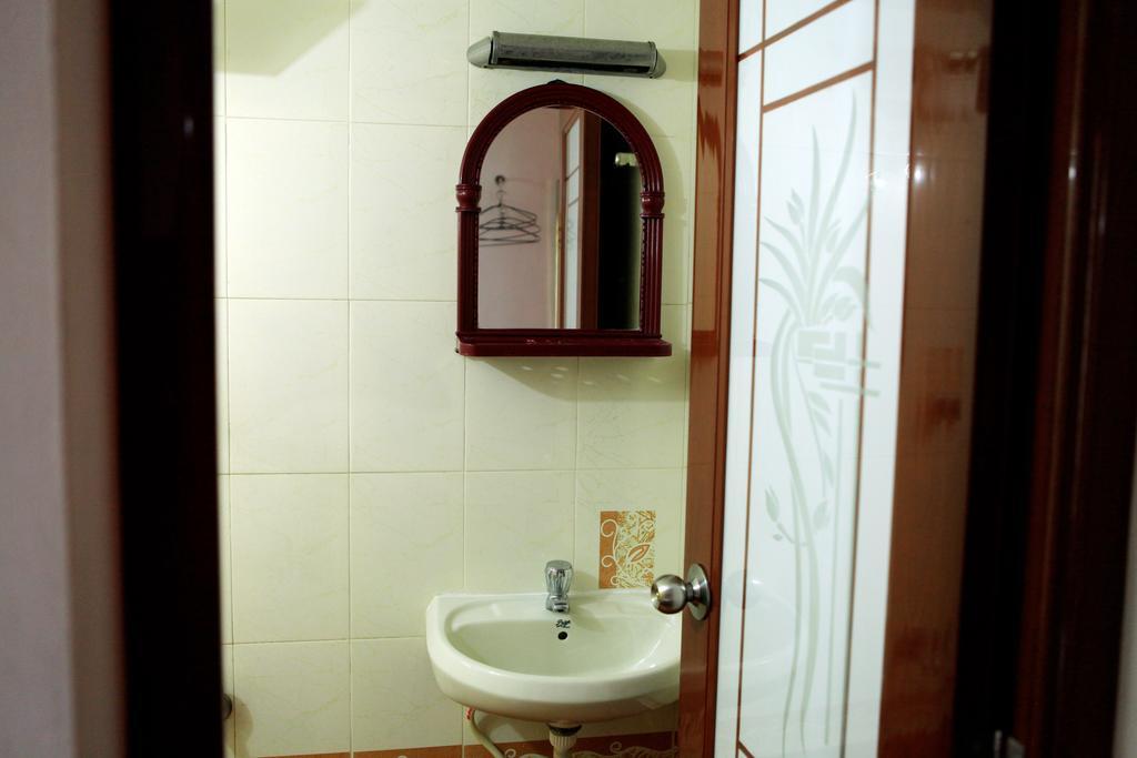 Das Residency Bed & Breakfast Kochi Luaran gambar